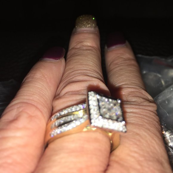 Engement Ring - Picture 6 of 6